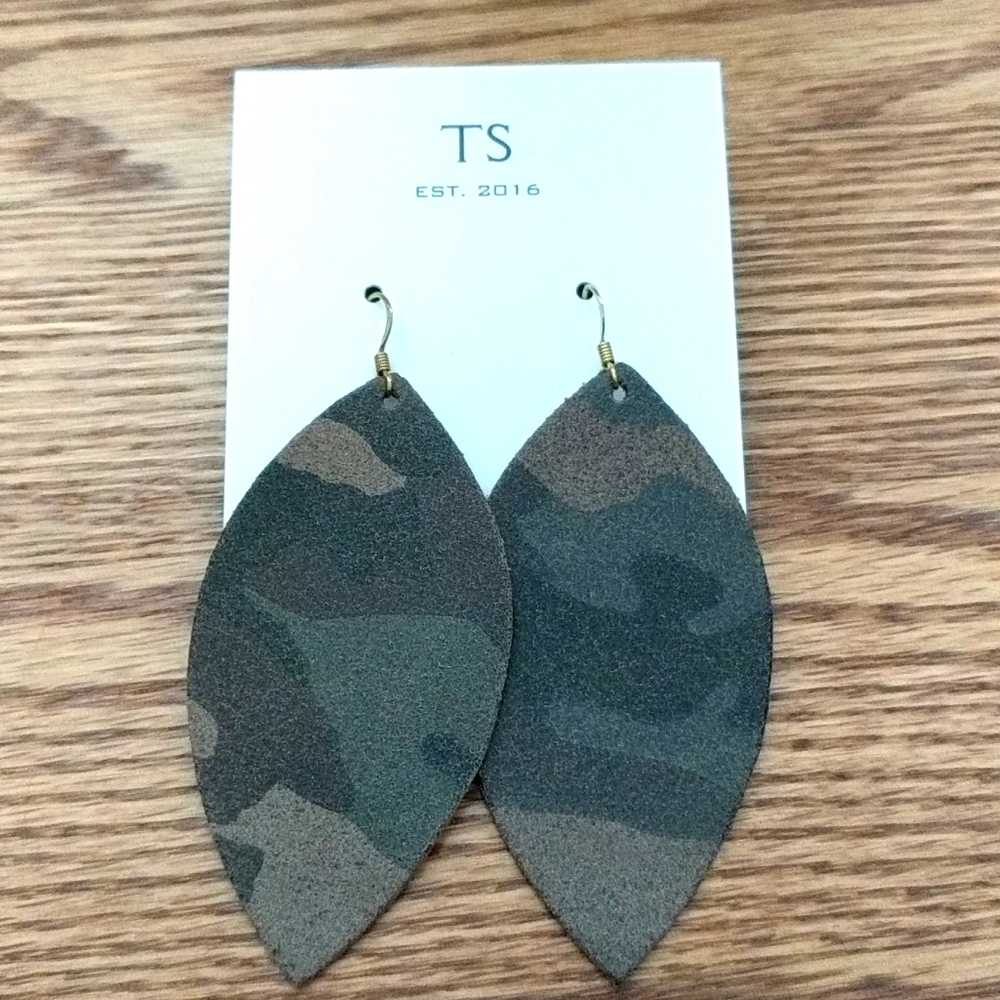 Trend Shop camo leather earrings